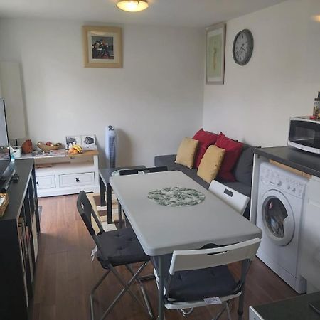 Cosy London Holiday Home מראה חיצוני תמונה