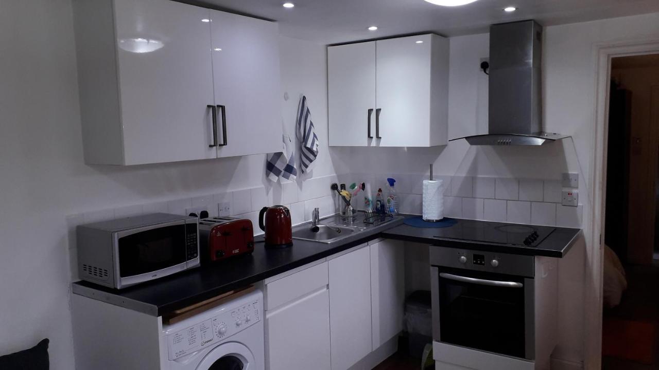 Cosy London Holiday Home מראה חיצוני תמונה