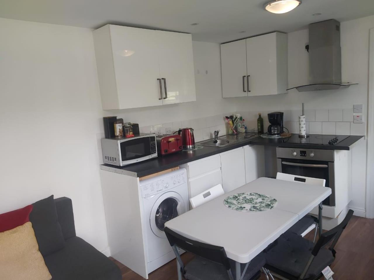 Cosy London Holiday Home מראה חיצוני תמונה